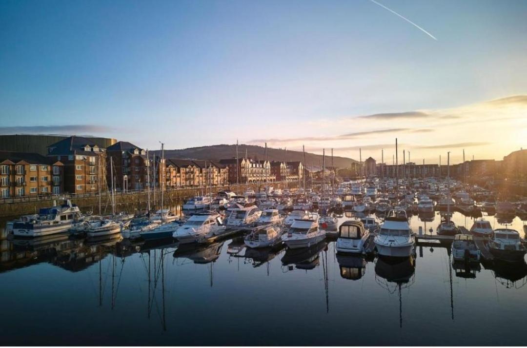 Swansea Marina Apartment Buitenkant foto